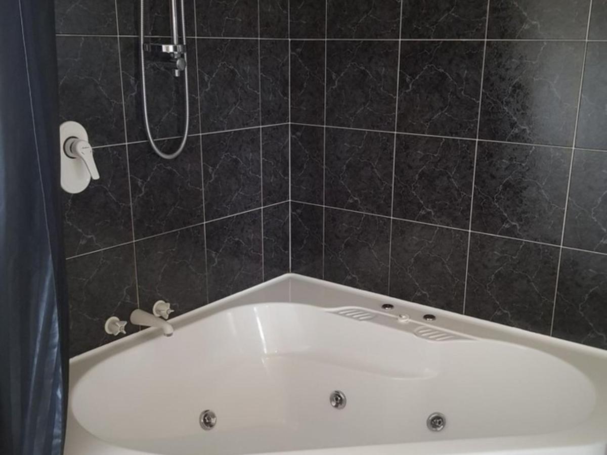 Panorama Motor Lodge Тимару Экстерьер фото